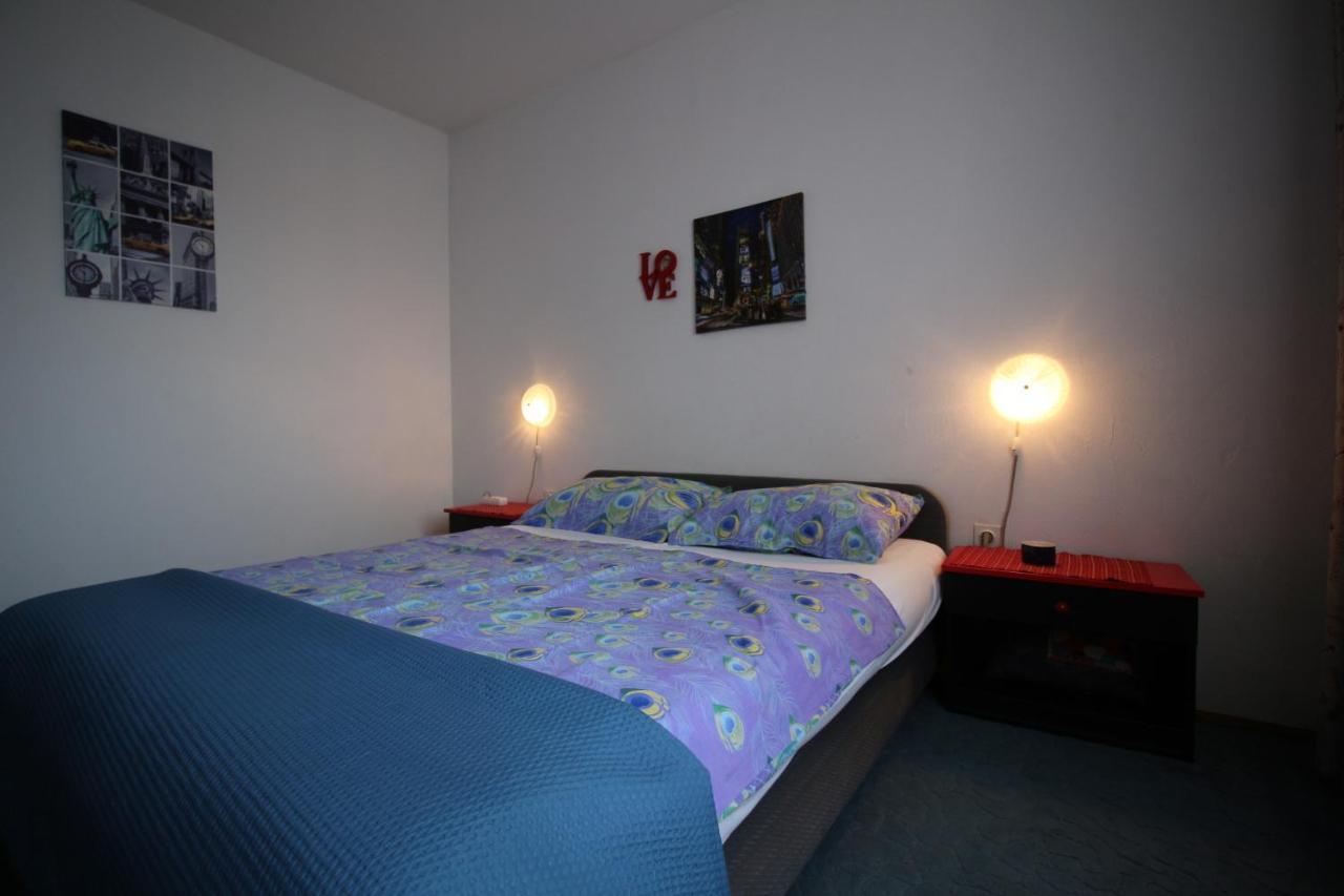 Apartment Du Malinska Buitenkant foto